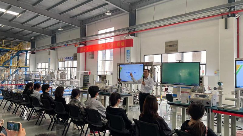 有机化工原料与精细化工：如何选择合适的品牌**
